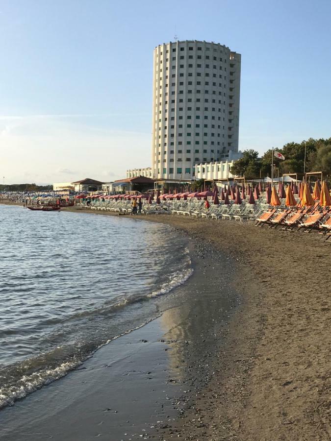 Ancora Bilocale Vila Marina di Massa Exterior foto